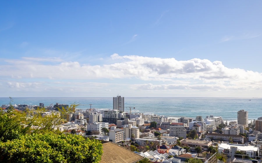 1 Bedroom Property for Sale in Sea Point Western Cape